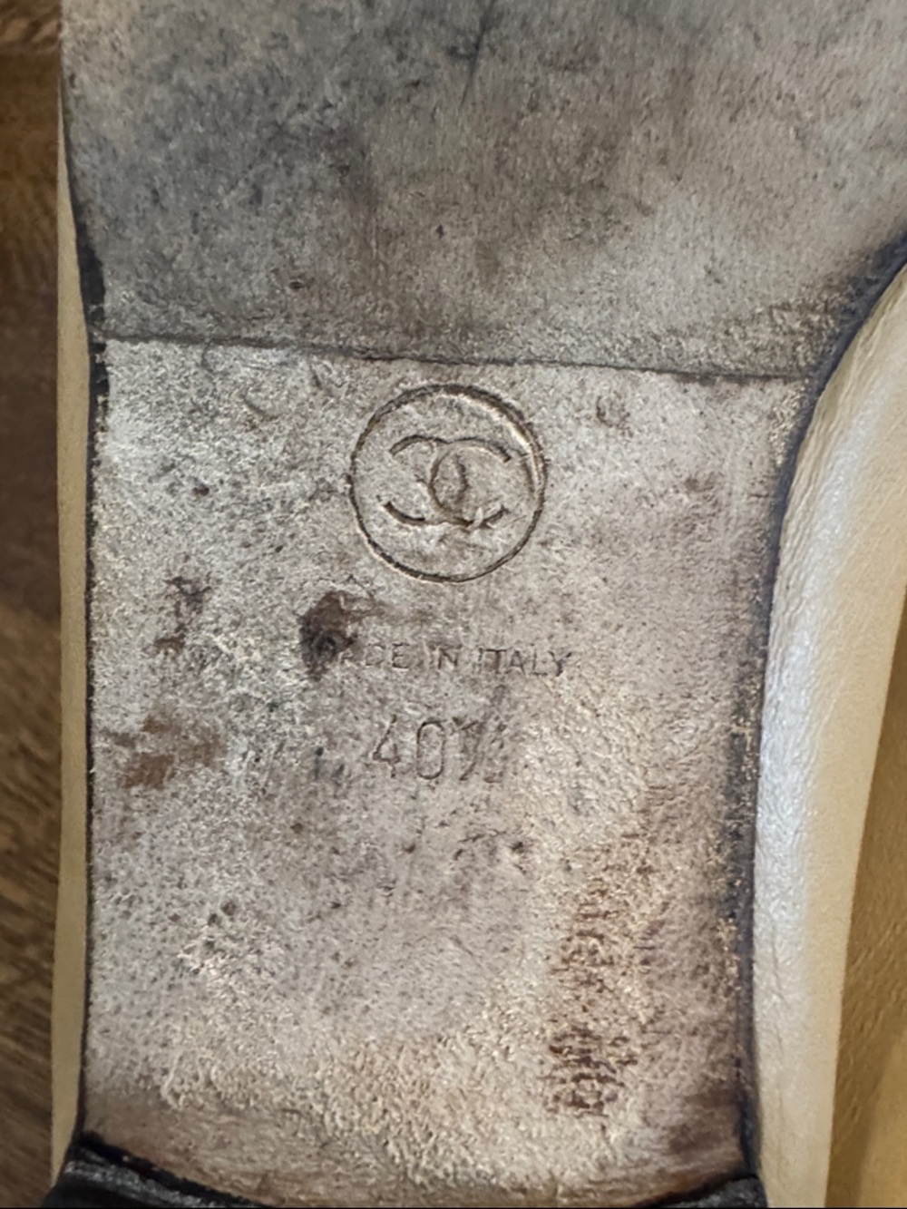 Chanel Beige and Black Two-Tone Leather Ballet Flats - Picture 4 of 7